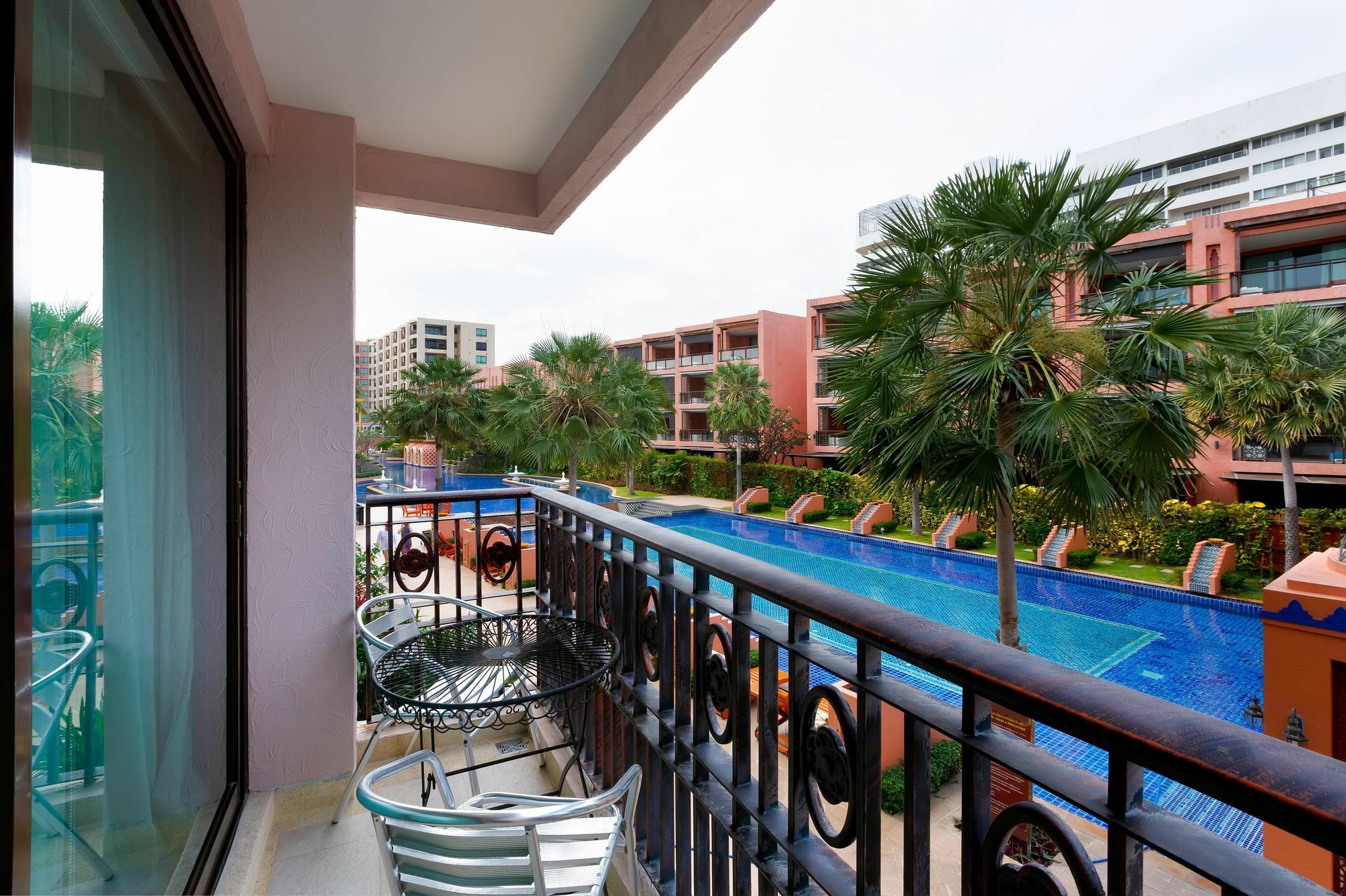 Marrakesh Beachfront Condominium Хуа Хин Экстерьер фото